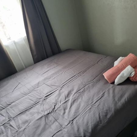 Auckland Accomodation Near Airport Apartment Bagian luar foto